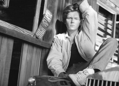 BROR: Skuespiller River Phoenix hadde allerede en Oscar-nominasjon, men døde i 1993 av en overdose, bare 23 år gammel. FOTO: NTB Scanpix BROR: Skuespiller River Phoenix hadde allerede en Oscar-nominasjon, men døde i 1993 av en overdose, bare 23 år gammel. FOTO: NTB Scanpix